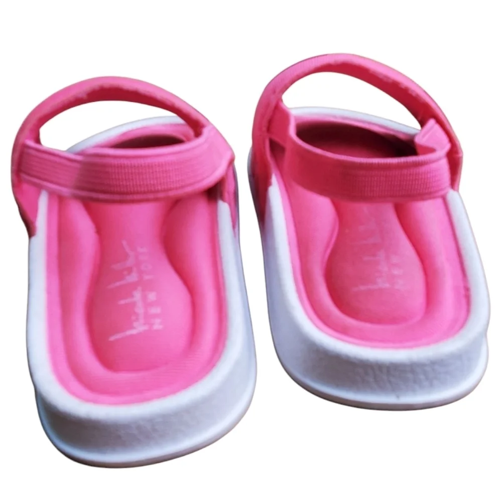 Nicole Miller Pink Baby Sandals. 4